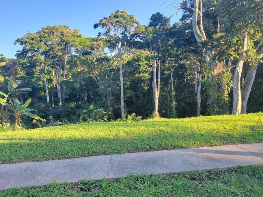 Villa Linda, Cerca De Todo, Parqueo, Patio, Netflix à La Ceiba Extérieur photo